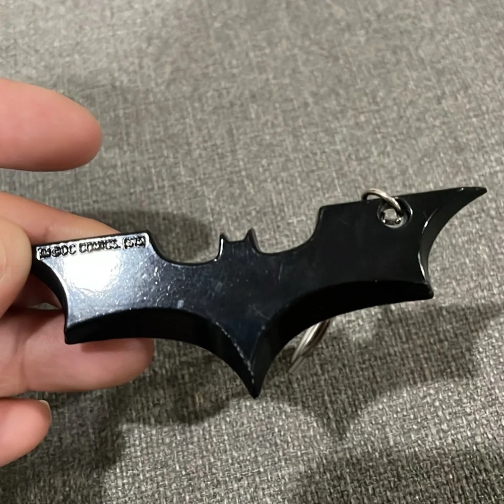 Batman Hot Wheels Arkham Knight Batmobile & Car and A Batman Batarang Keychain